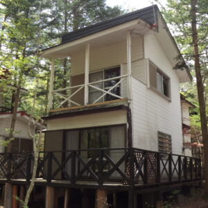 白樺の里　共有土地に建つコンパクトな建物